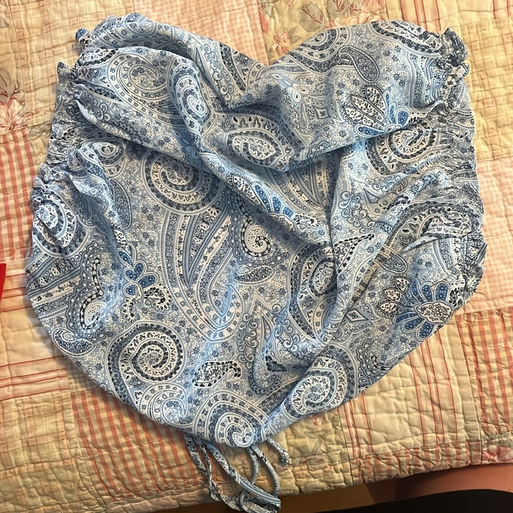 LA backless cross tie paisley Top